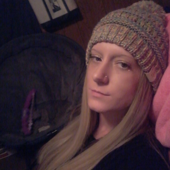 Meet your Posher, Kellsey - Picture 6 of 8